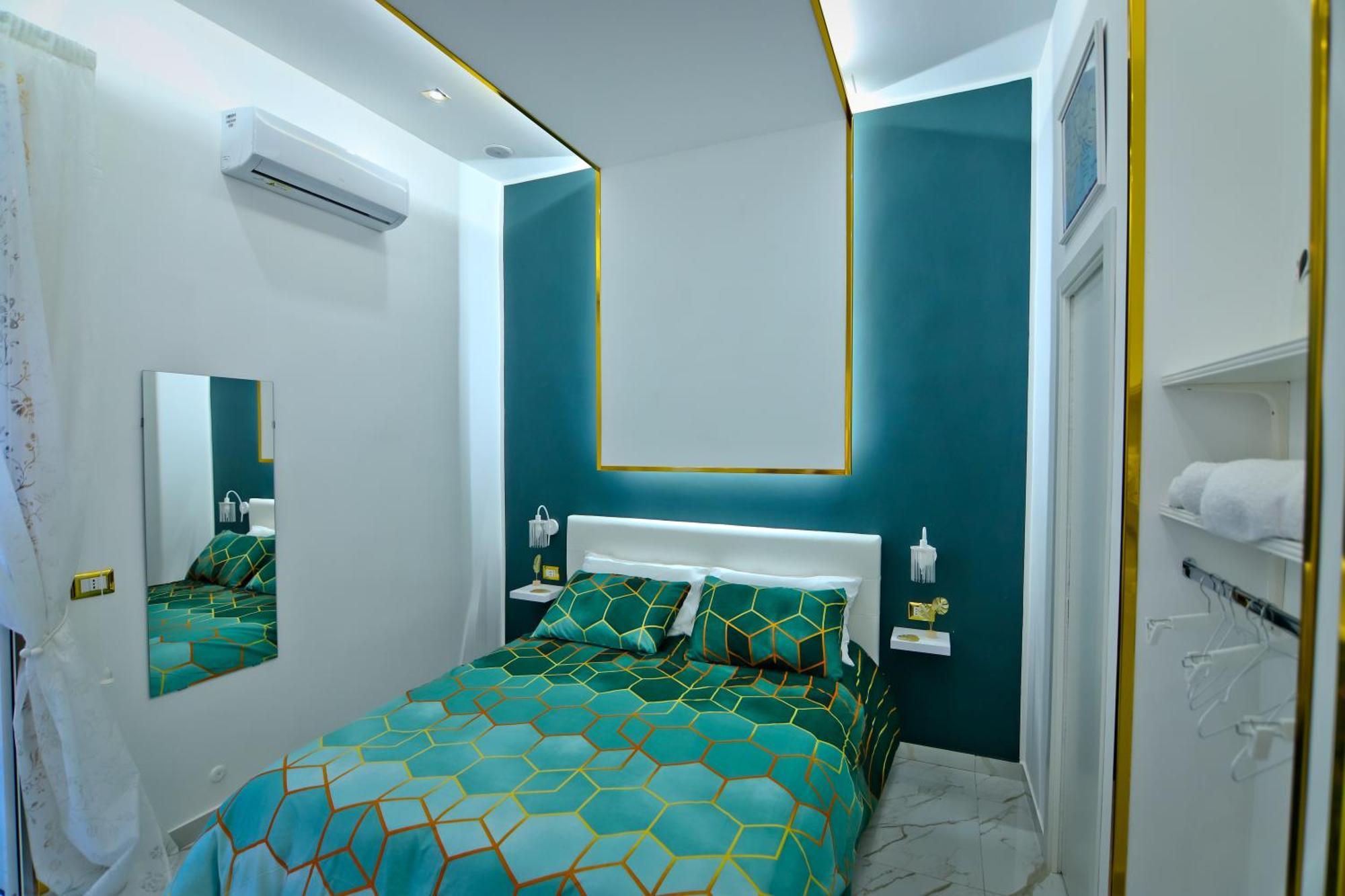 شقة Regina House نابولي المظهر الخارجي الصورة