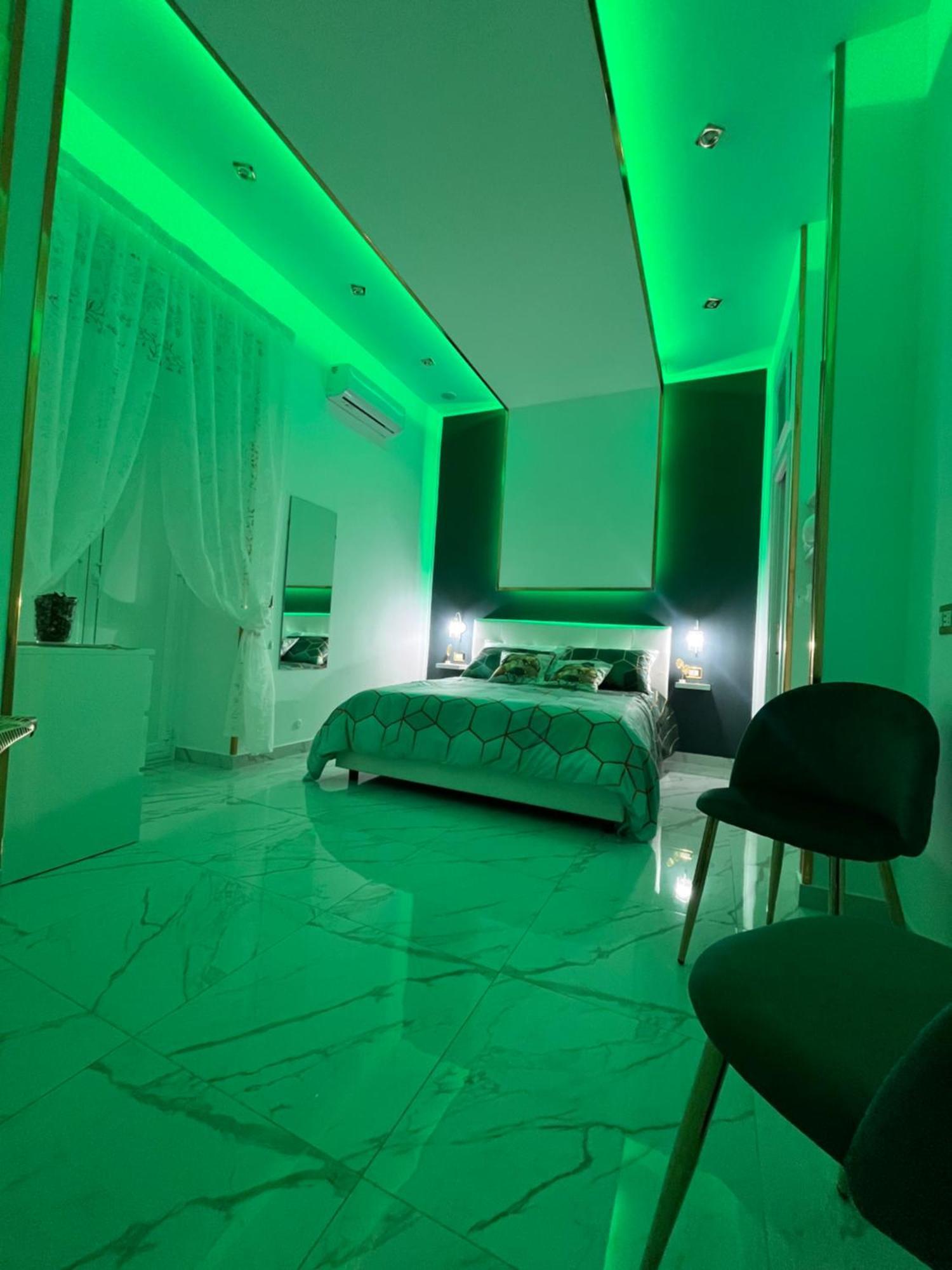شقة Regina House نابولي المظهر الخارجي الصورة