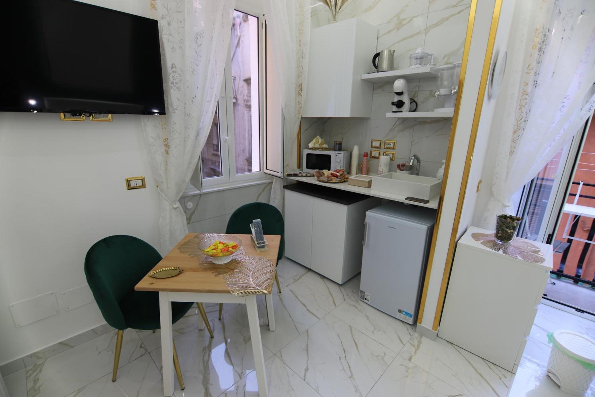 شقة Regina House نابولي المظهر الخارجي الصورة
