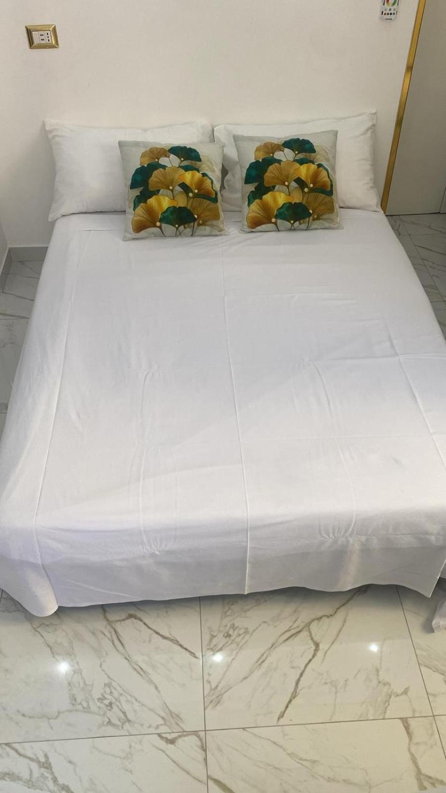 شقة Regina House نابولي المظهر الخارجي الصورة